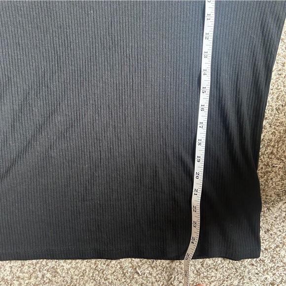 🦋 a new day Black Short Sleeve Tee Comfy Casual Ribbed Stretch Classic Neutral - Picture 6 of 6